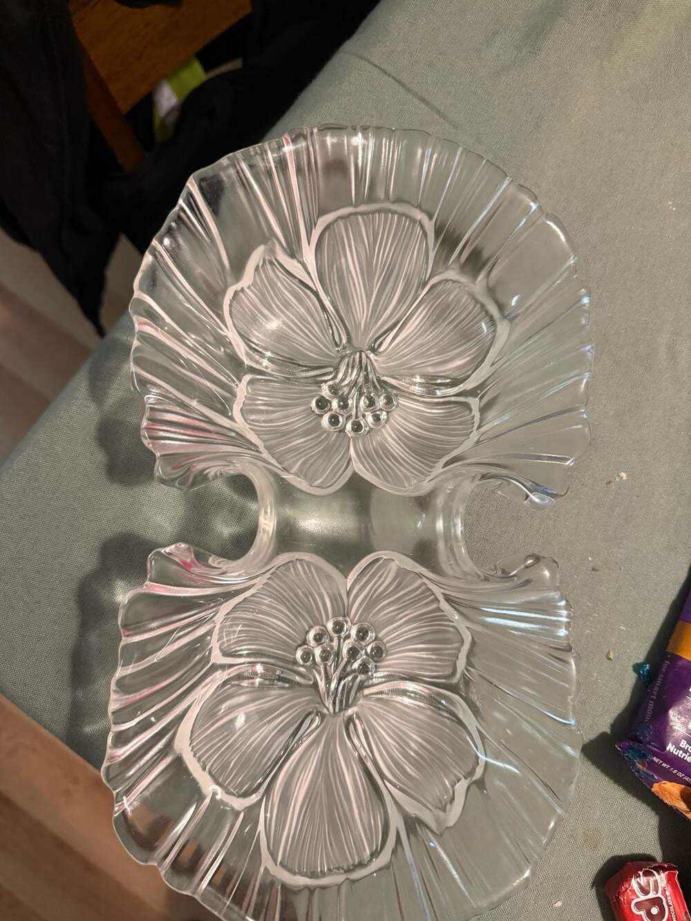 Mikasa Vintage Hibiscus Frosted Patterned Clear Glass Serving Platter